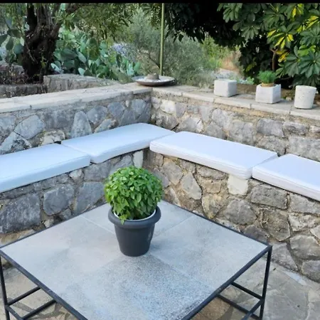 The Blooming House * Μακριώτικα